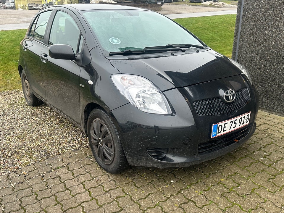 Toyota Yaris 1,4 D-4D Luna M/M 3d