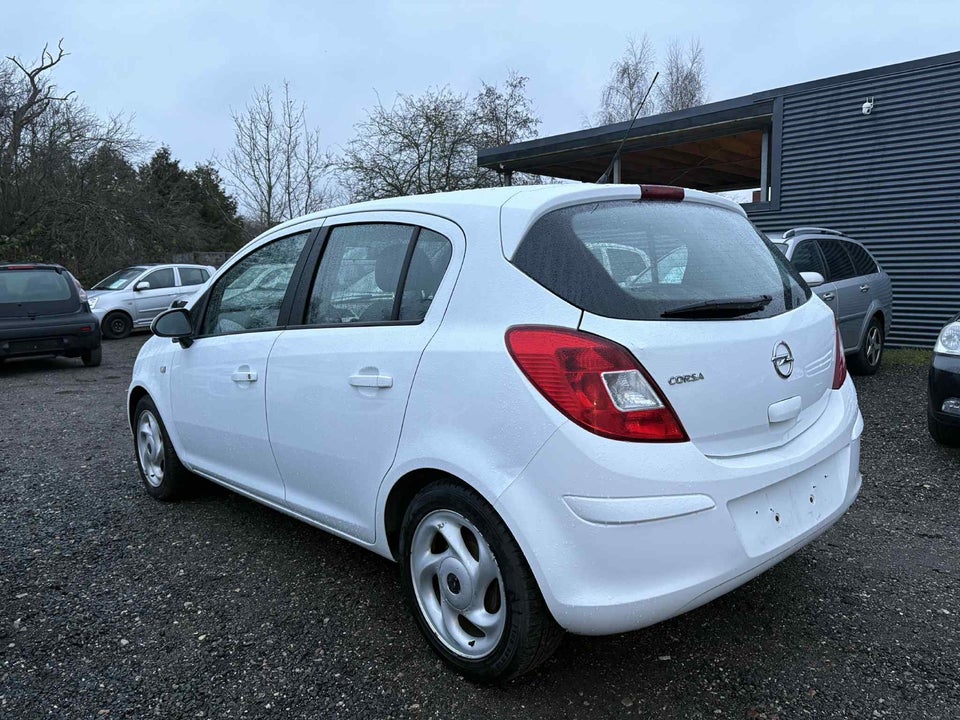 Opel Corsa 1,0 12V Enjoy 5d