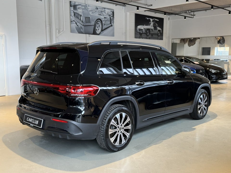 Mercedes EQB250 AMG Line 5d