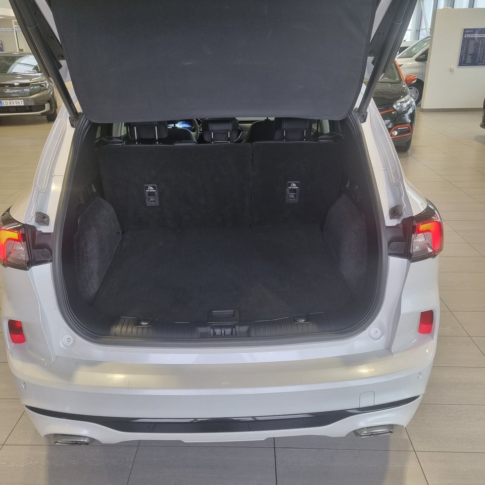 Ford Kuga 2,5 PHEV Vignale CVT 5d