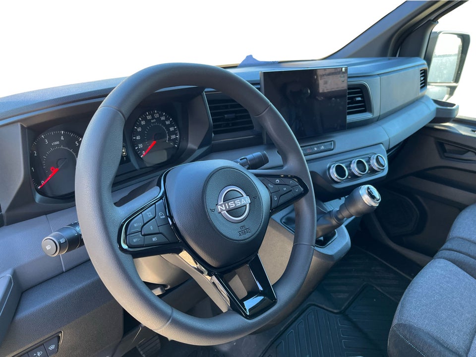 Nissan Interstar 2,3 dCi 150 L2H2 Tekna Van