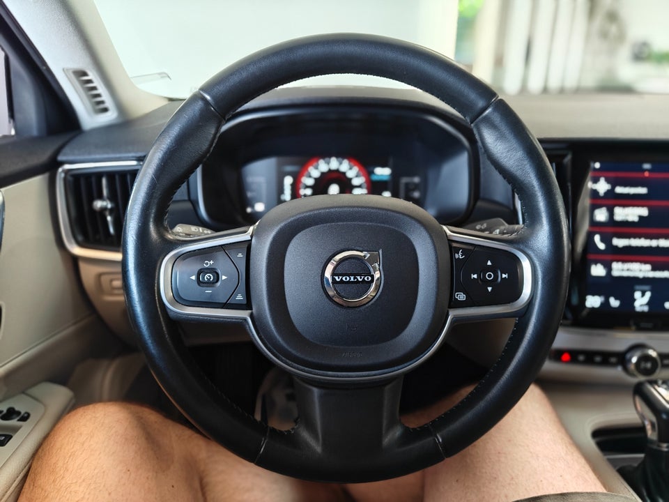 Volvo S90 2,0 D4 190 Momentum aut. 4d