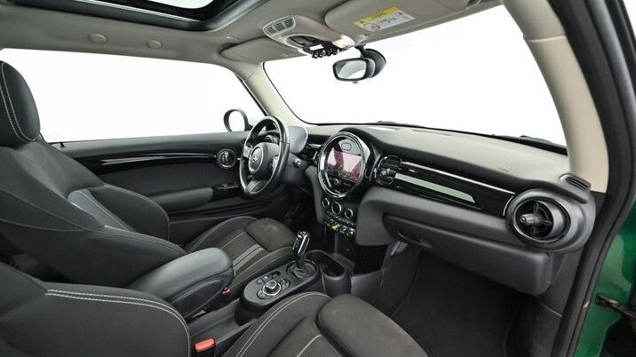 MINI Cooper SE Experience 3d