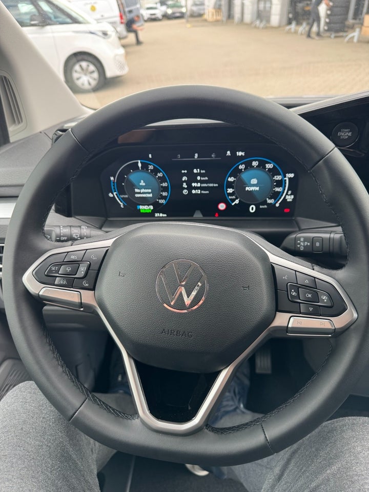 VW e-Caravelle 71 Life LWB