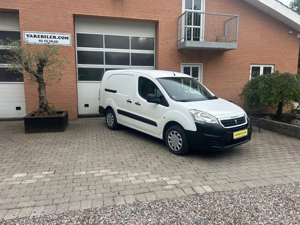Peugeot Partner 1,6 BlueHDi 100 L2 Flex Van 5d