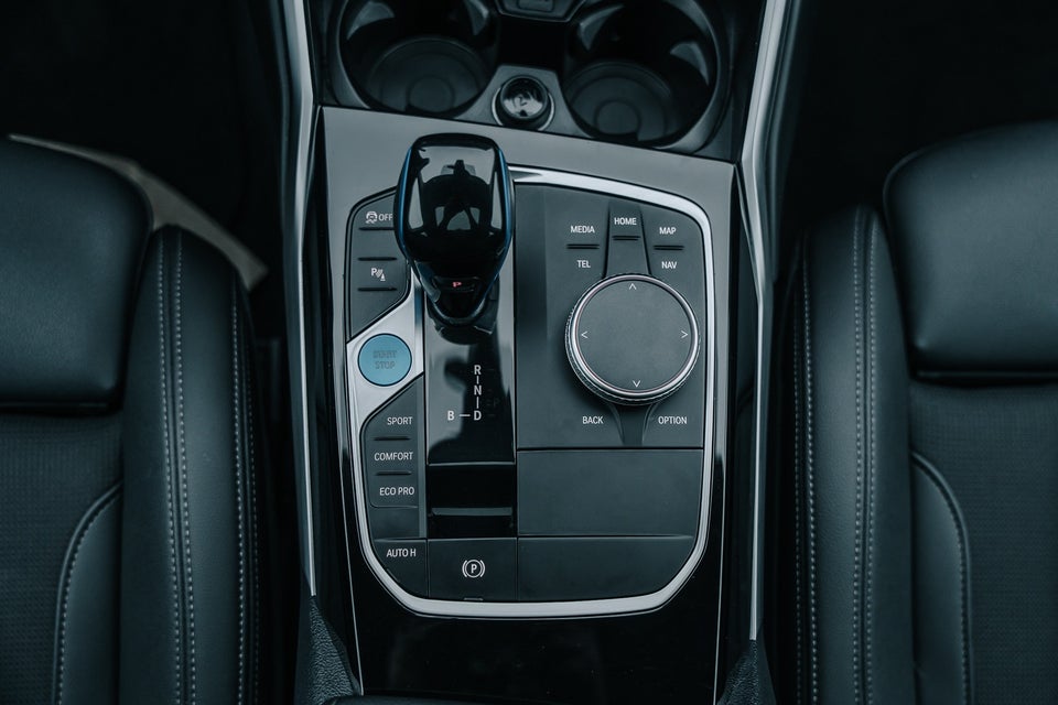 BMW i4 eDrive40 Charged 5d