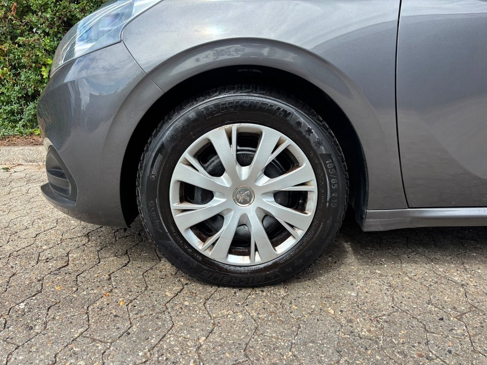 Peugeot 208 1,2 VTi 82 Allure 5d