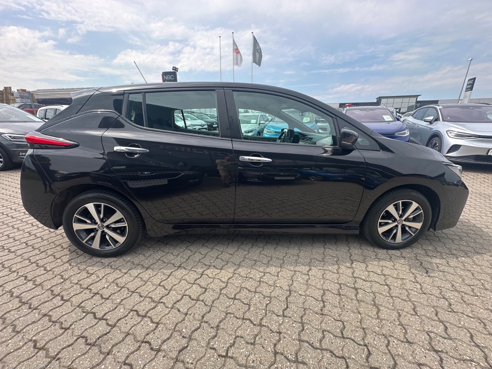 Nissan Leaf 40 Visia 5d