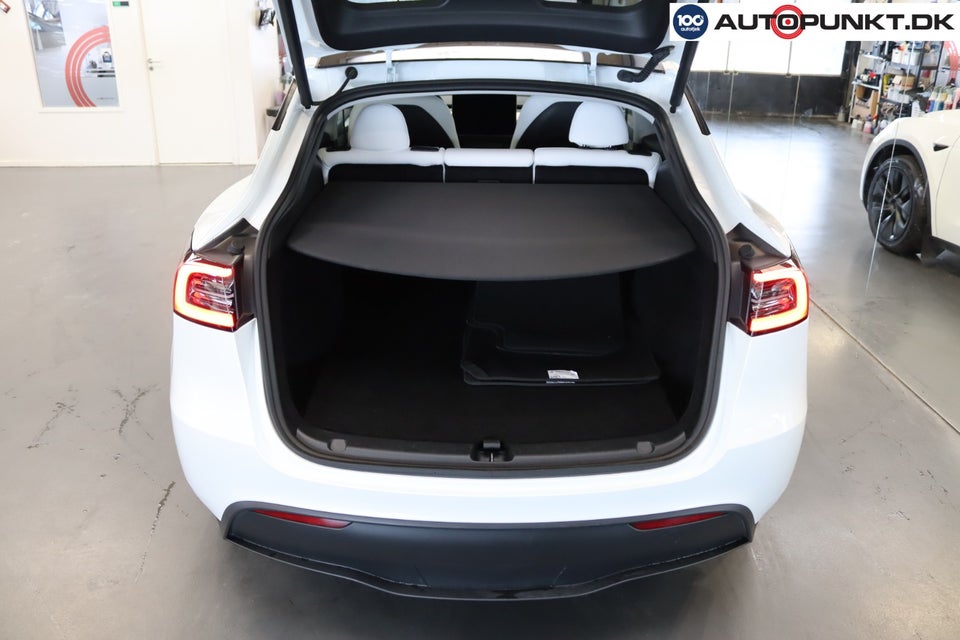 Tesla Model Y Long Range RWD 5d