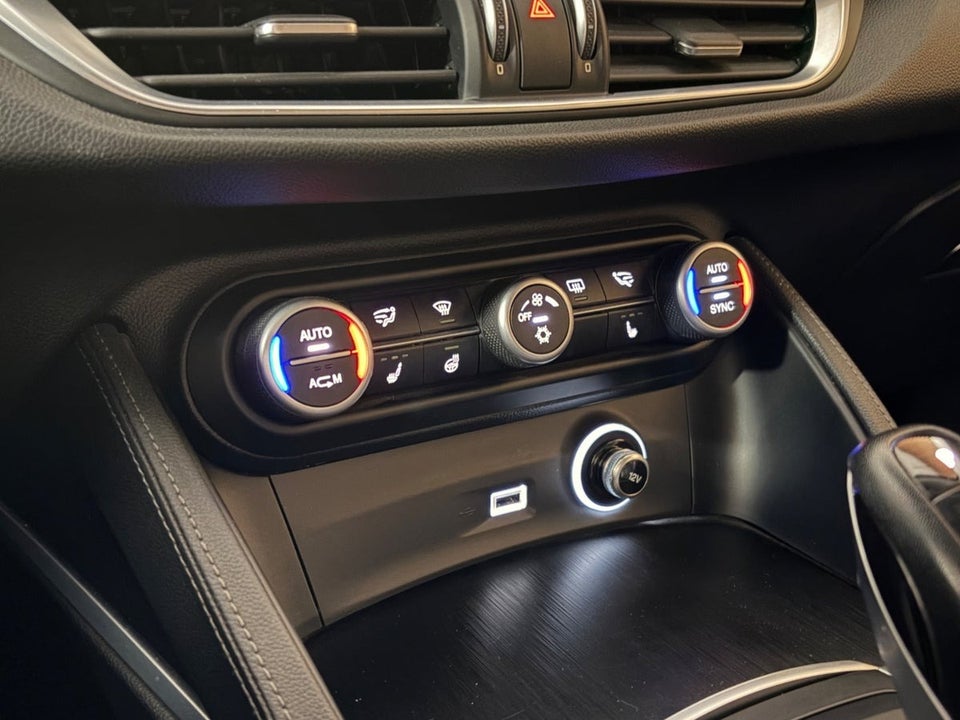 Alfa Romeo Stelvio 2,2 JTD 210 Super aut. Q4 5d