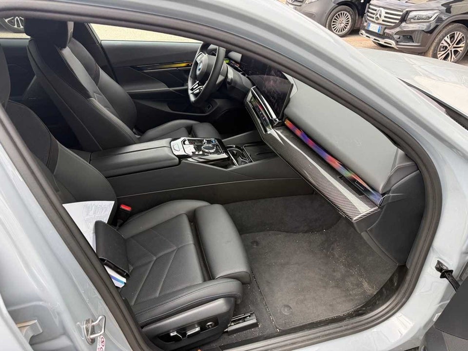BMW i5 eDrive40 Touring Supercharged 5d