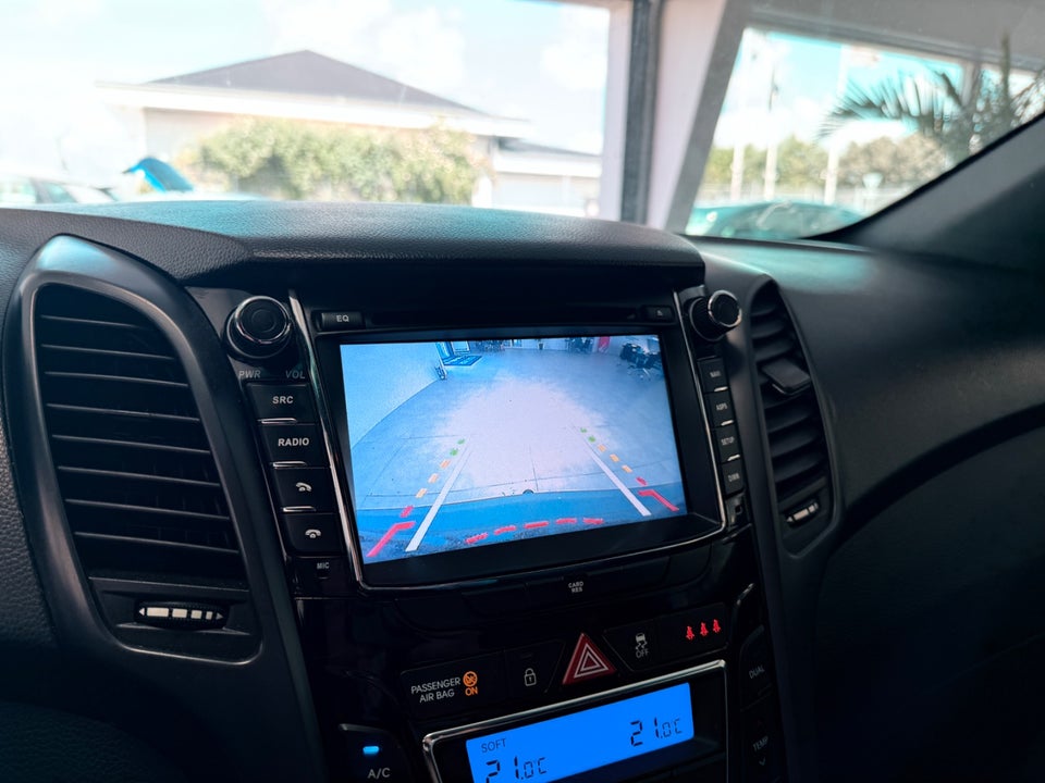 Hyundai i30 1,6 CRDi 110 Trend CW 5d
