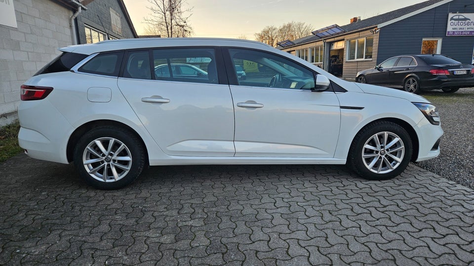 Renault Megane IV 1,5 dCi 110 Intens Sport Tourer EDC 5d