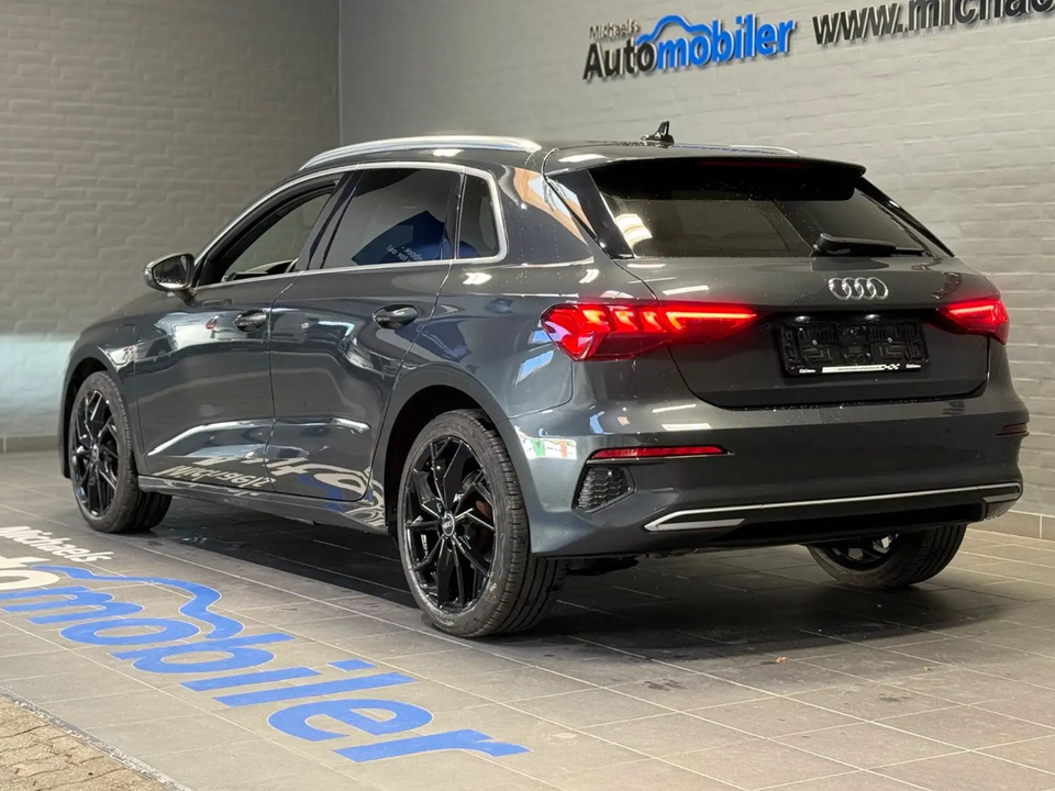 Audi A3 40 TFSi e Advanced Sportback S-tr. 5d