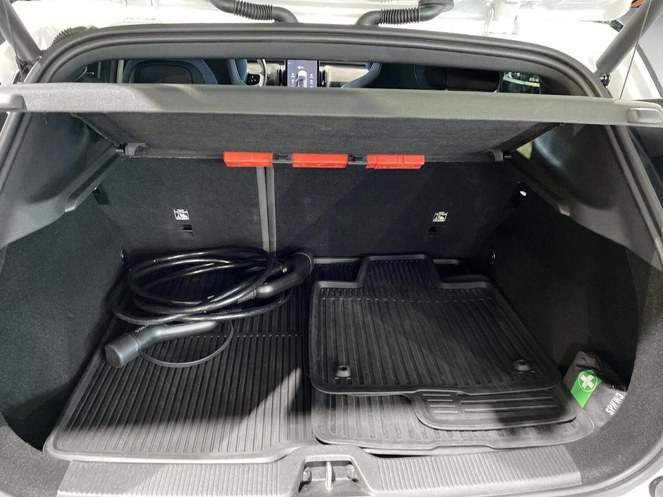 Volvo EX30 Extended Range Plus 5d