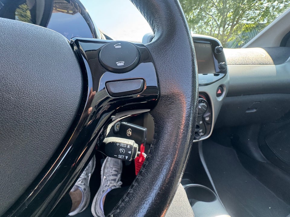 Toyota Aygo 1,0 VVT-i x-sky 5d