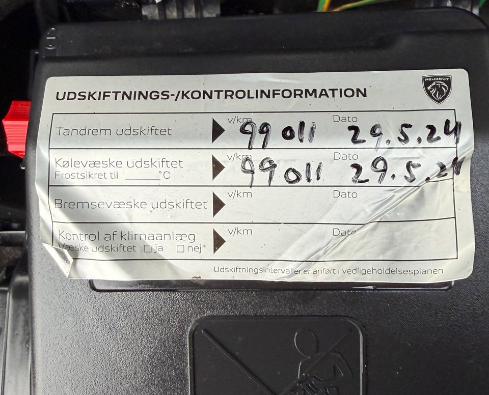 Peugeot 308 1,5 BlueHDi 130 Prestige Sky 5d