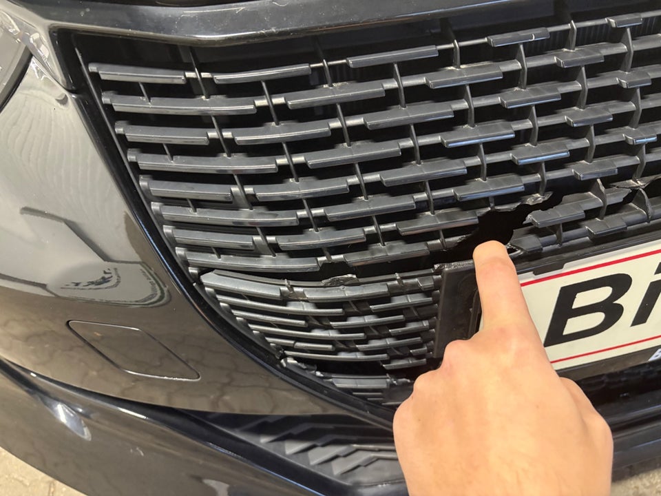 Peugeot e-208 50 Allure 5d