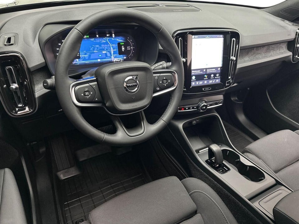 Volvo EX40 Extended Range Black Edition 5d