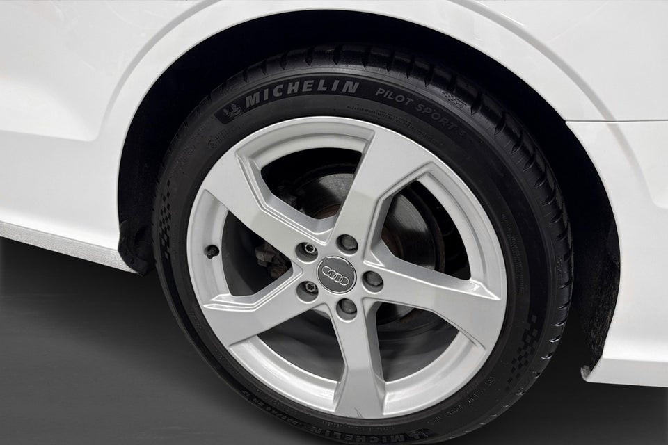 Audi A3 35 TFSi Sport Cabriolet S-tr. 2d