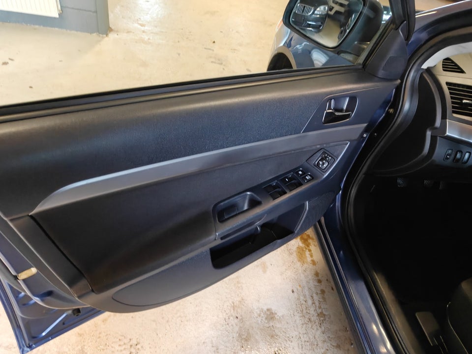 Mitsubishi Lancer 1,8 Invite SportSedan 4d