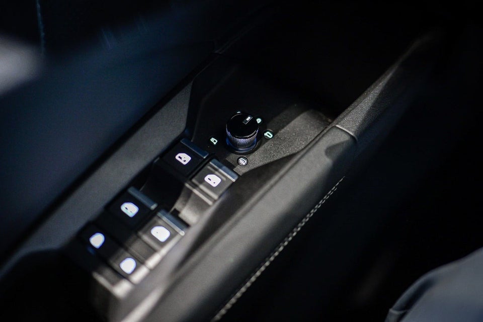 Audi Q4 e-tron 40 S-line 5d