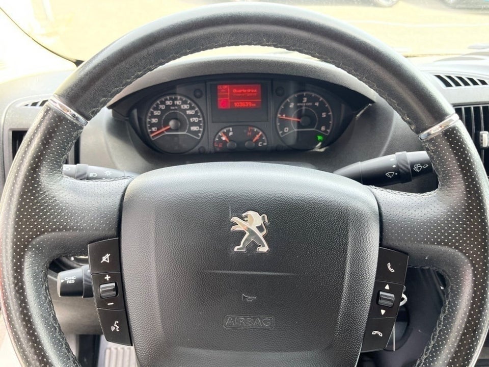 Peugeot Boxer 333 2,2 BlueHDi 140 L3H2 Premium