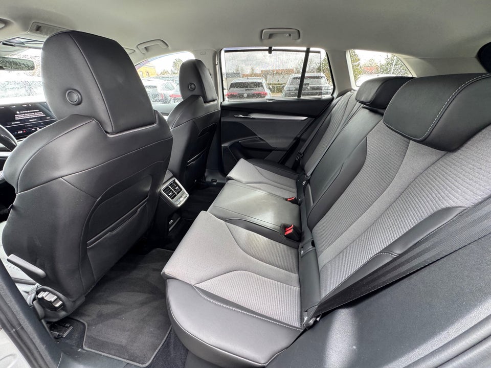 Skoda Enyaq 80 iV 5d