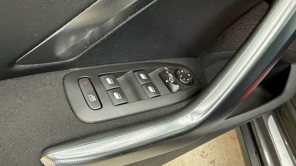 Peugeot 2008 1,2 e-THP 110 Allure 5d