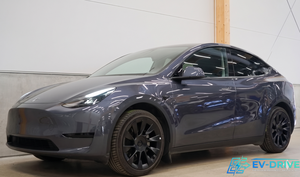Tesla Model Y RWD 5d