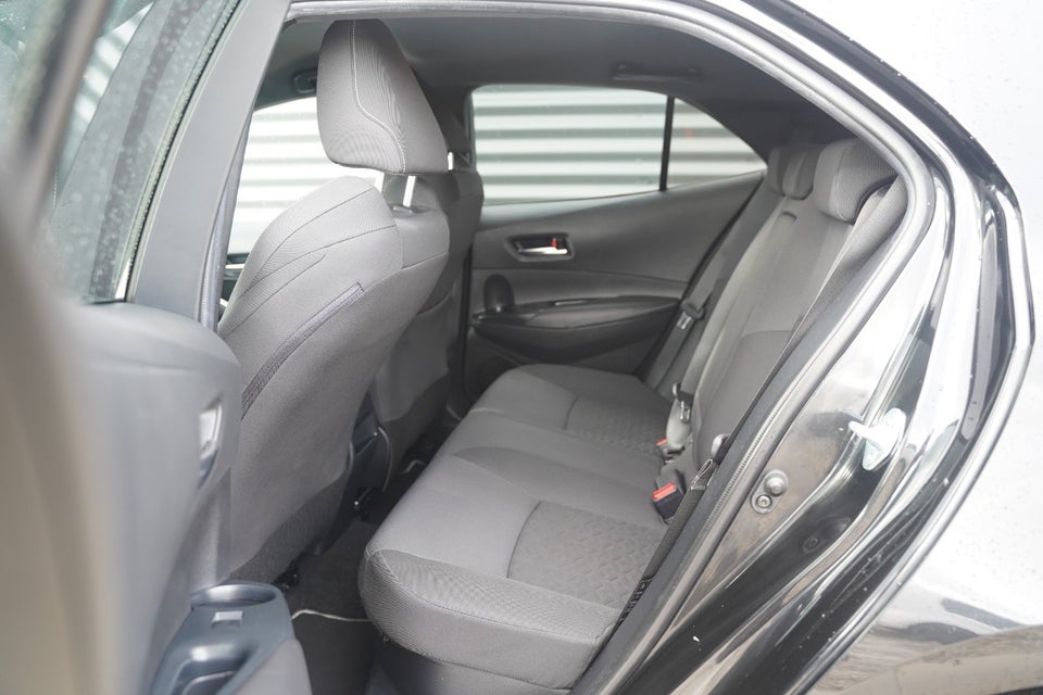 Toyota Corolla 1,8 Hybrid H3 Design MDS 5d