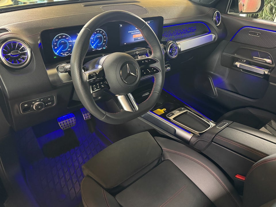 Mercedes EQB300 AMG Line 4Matic 7prs 5d