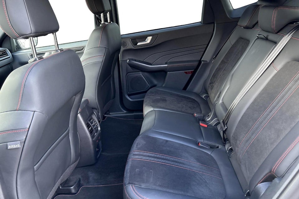 Ford Kuga 2,5 PHEV ST-Line X CVT 5d