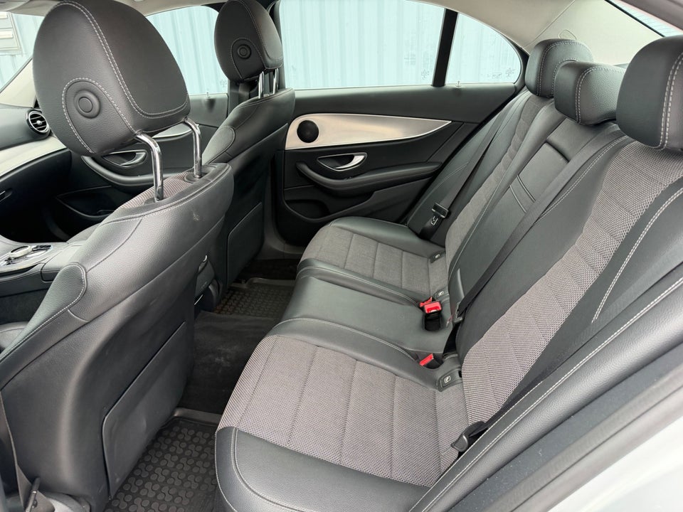 Mercedes E220 d 2,0 AMG Line aut. 4d