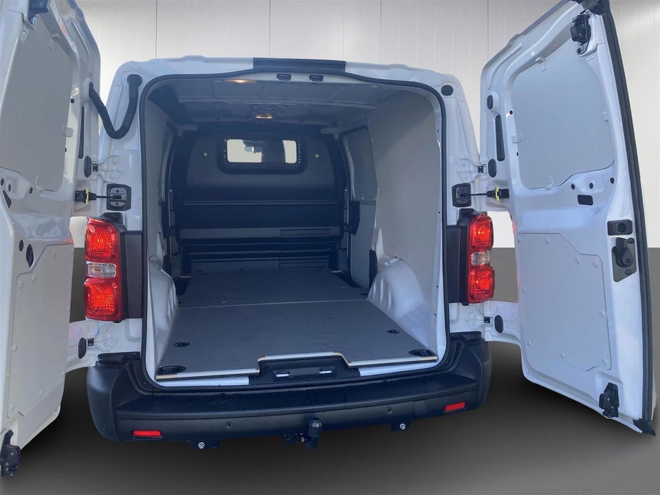 Toyota ProAce 2,0 D 144 Long Comfort Master aut. 4d