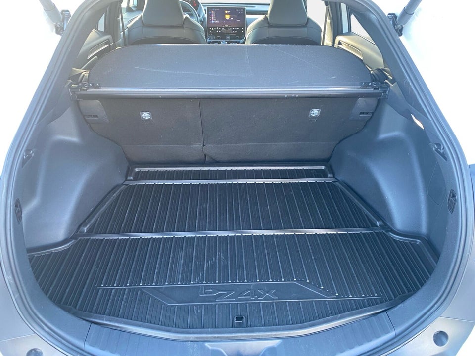 Toyota bZ4X Executive 5d