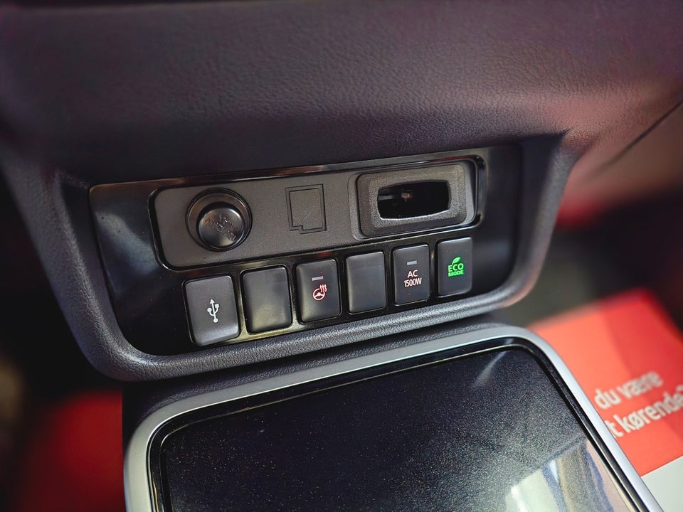 Mitsubishi Outlander 2,4 PHEV Intro Edition CVT 4WD 5d