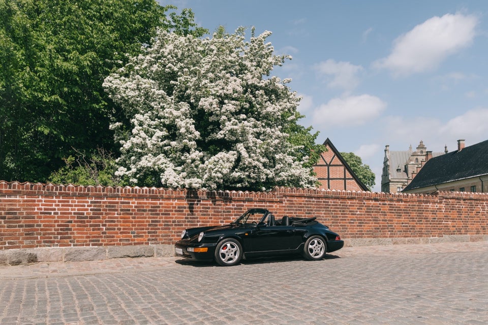 Porsche 911 3,6 Carrera 2 Cabriolet 2d