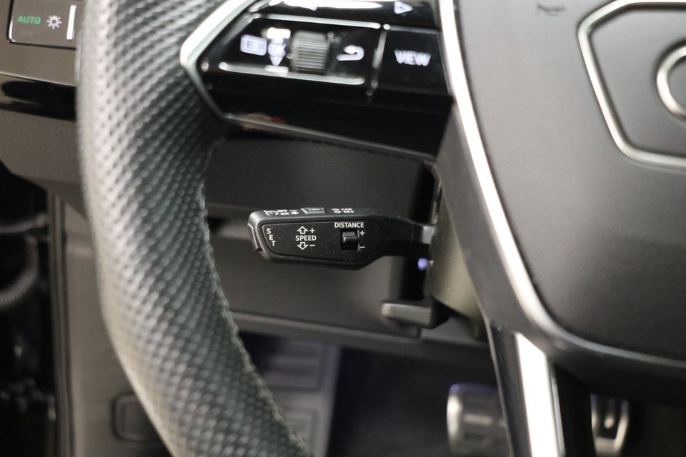 Audi SQ8 e-tron quattro 5d