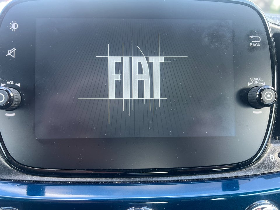 Fiat 500 1,0 Hybrid Vita Comfort 3d