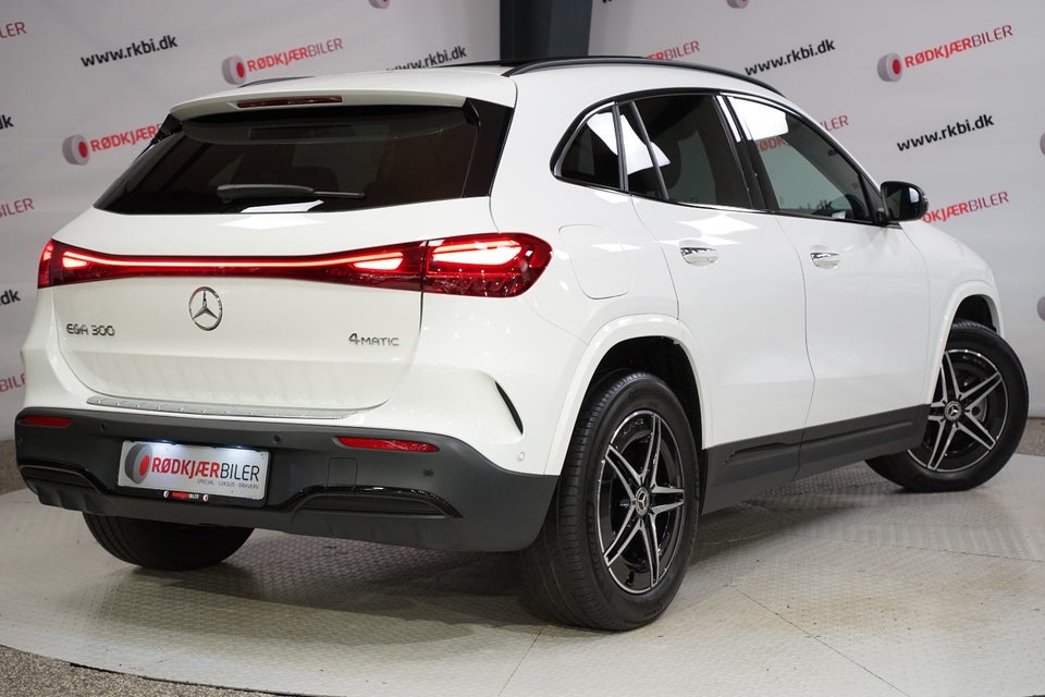 Mercedes EQA300 AMG Line 4Matic 5d
