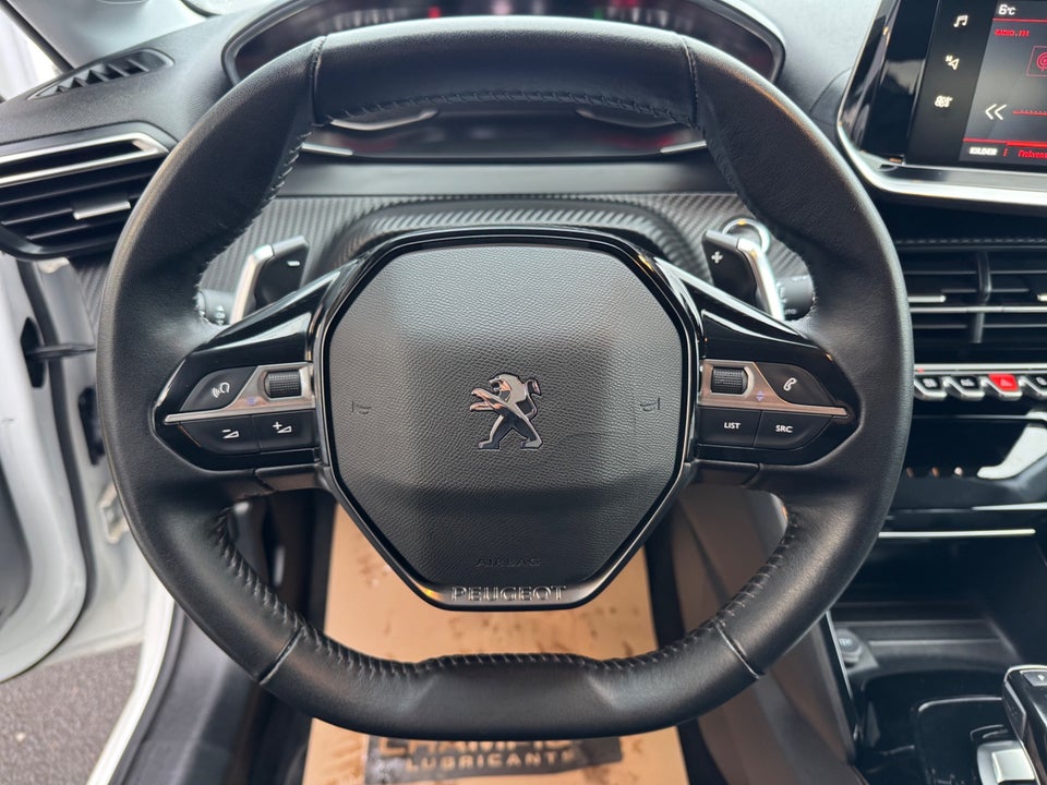 Peugeot 208 1,2 PureTech 100 Evolution EAT8 5d