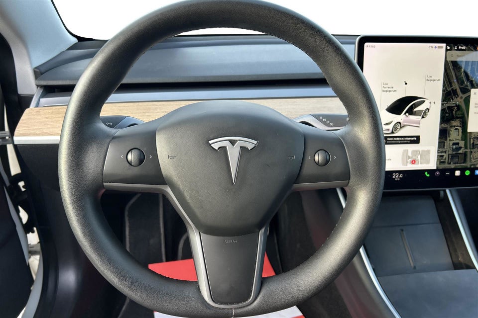 Tesla Model 3 Long Range AWD 4d