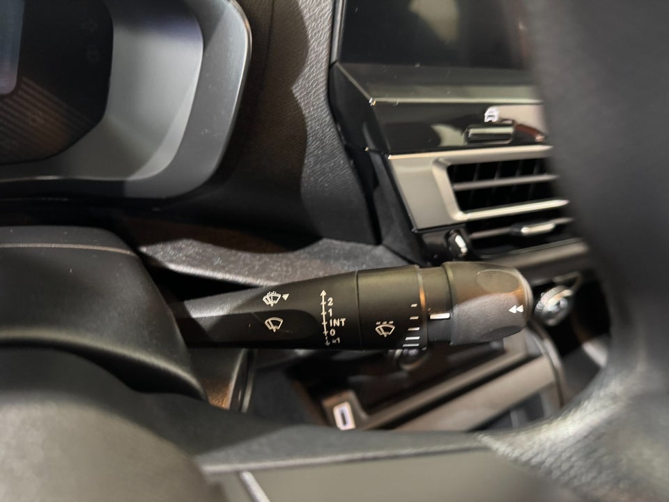 Citroën C4 1,2 PureTech 100 Live 5d