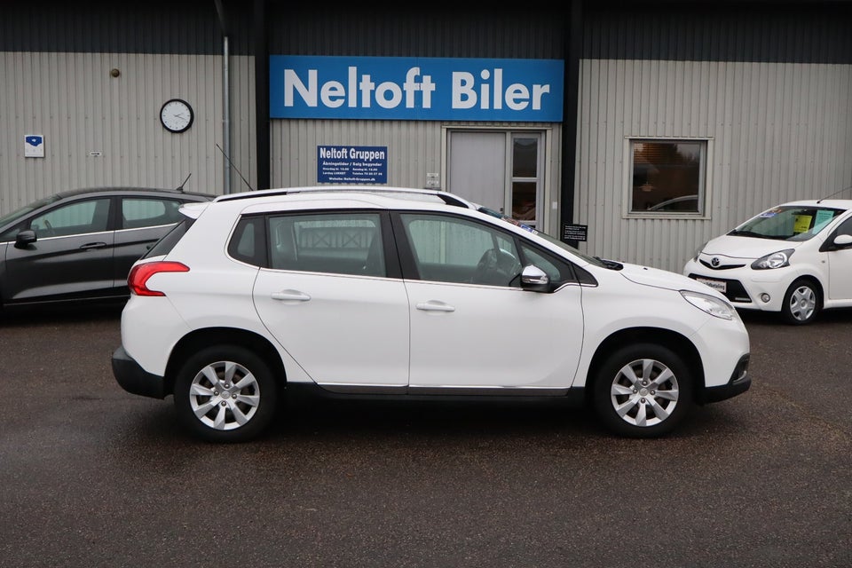 Peugeot 2008 1,2 VTi 82 Allure 5d