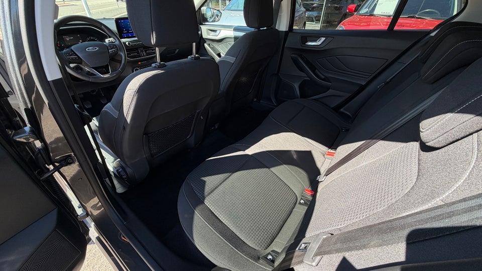 Ford Focus 1,0 EcoBoost Connected 5d