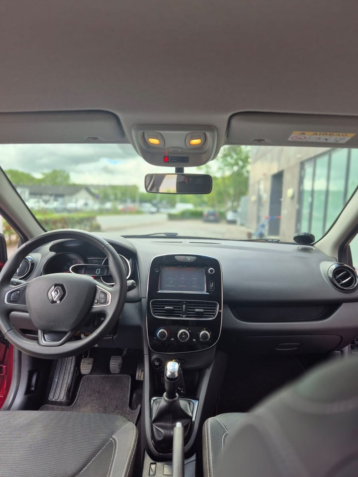 Renault Clio IV 1,5 dCi 90 Limited Sport Tourer 5d