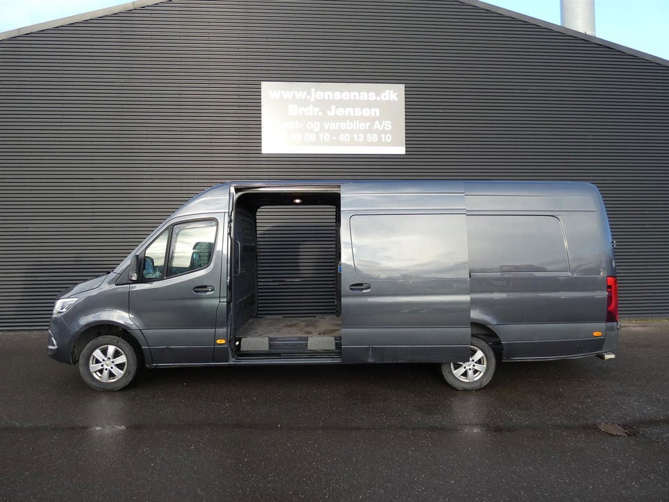 Mercedes Sprinter 319 3,0 CDi A4 Kassevogn aut. RWD