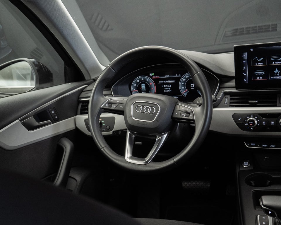 Audi A4 40 TFSi Prestige Avant S-tr. 5d