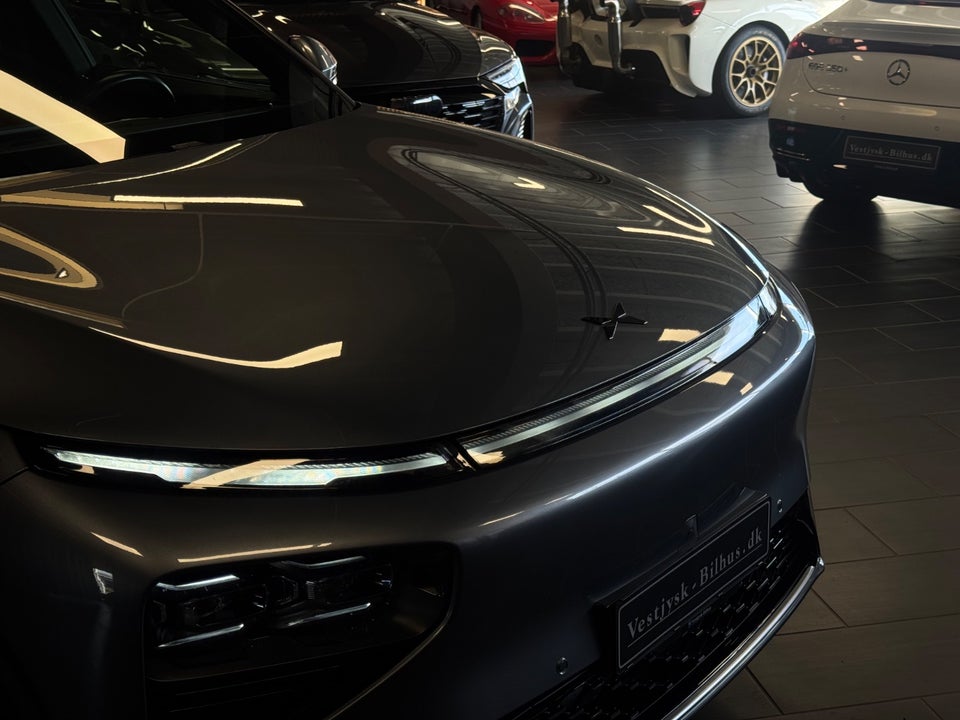 Xpeng G9 Performance 5d